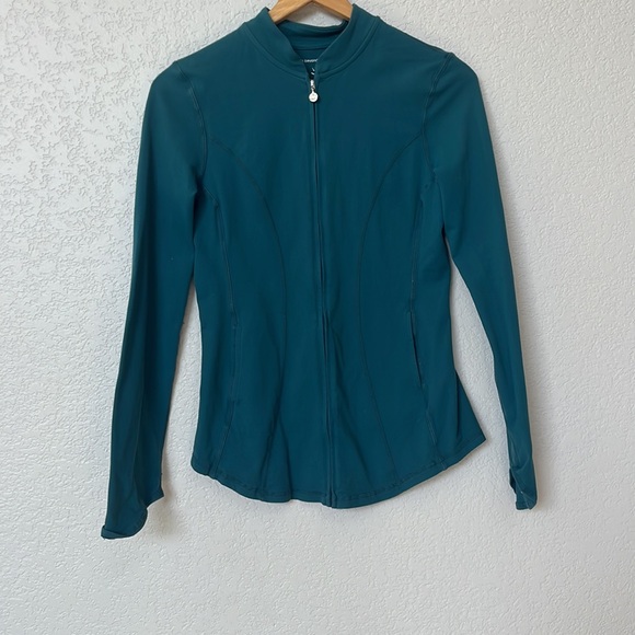 Beyond Yoga Curved Jacket Fitted Activewear  Green size Medium - Picture 3 of 14